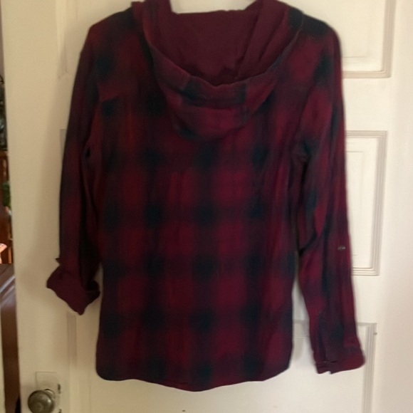 Women’s Shirt by Columbia - Picture 5 of 5